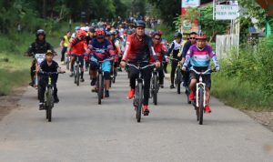 Polres Bartim Gowes Bersama Bupati Ampera
