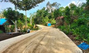 Warga Sangat Senang Jalan Tiga Desa Diperbaiki