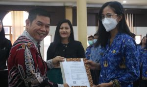 Bupati Ampera Serahkan 141 SK CPNS Pengangkatan PNS