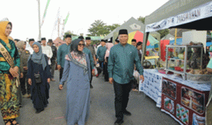 Pj Bupati Mujiyat Buka Pasar Ramadhan di Siring Ulek Marabahan