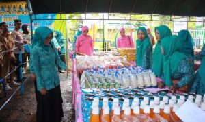 Istri Pj Bupati Batola Buka Pasar Murah Ramadhan