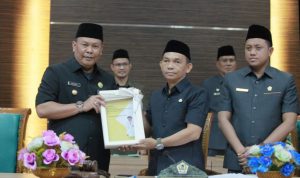 Pemkab Batola Sampaikan LKPj 2022 ke DPRD
