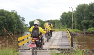 Penjabat Bupati Batola Tinjau Jalan Kuala Lupak