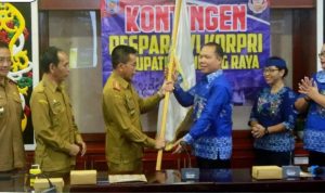 Sekda Lepas Kontingen Pesparawi KORPRI Murung Raya