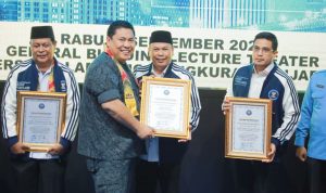 Mujiyat Dapat Penghargaan Kota Tanggap Ancaman Narkoba