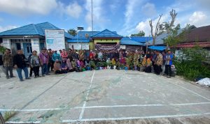 Pelantikan KPPS Diwarnai Penanaman Pohon Bersama