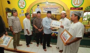 SILATURRAHMI PJ BUPATI MUJIYAT DENGAN MASYARAKAT TERJALIN MESRA DI SAFARI RAMADHAN