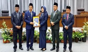 Pemkab Barut Sampaikan LKPJ 2023