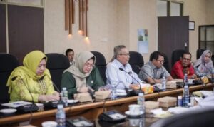 Komisi I DPRD Kalsel Rakor Bersama Timsel Calon Anggota KPID