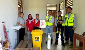 Pamapersada Nusantara Support Kebutuhan UKS SMAN 1 Teweh Timur