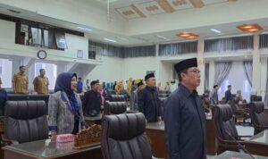 Pemkab Barut Sampaikan Raperda Pengelolaan Sampah Pada Rapat Paripurna I DPRD