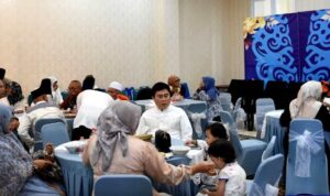 Pj Bupati Muhlis Sholat Idul Adha 1445 H di Masjid Islamic Center dan Gelar Open House
