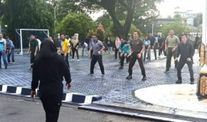 Pj Bupati dan Pejabat Pemkab Barito Utara Gelar Senam Bersama