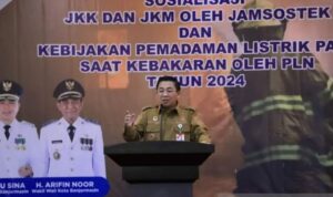 Ribuan Relawan Damkar Banjarmasin Terima Jaminan Keselamatan Kerja
