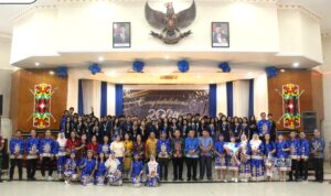 Asisten III Setda Mura Hadiri Pelepasan Siswa-Siswi Kelas IX SMPN 1 Tanah Siang Selatan