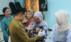 Pj. Bupati Hermon Resmikan Kegiatan Peluncuran Pekan Imunisasi Nasional 2024