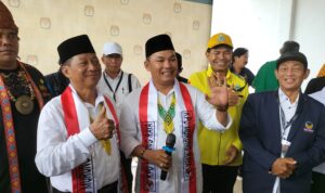Pasangan Heriyus dan Rahmanto Daftar ke KPU Dikawal 9 Partai Politik dan Simpatisan