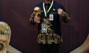 Kabupaten Barito Kuala Terima UHC Awards 2024