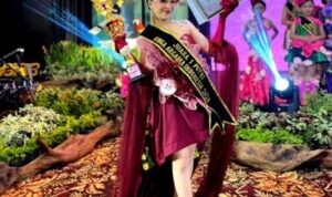 Aqilla Putri Angelina Raih Juara 1 Kategori Dewasa Putri Bunga Argadia tingkat Nasional