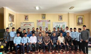 Muhlis Serahkan Kepengurusan LPTQ Barito Utara kepada HM Ikhsan