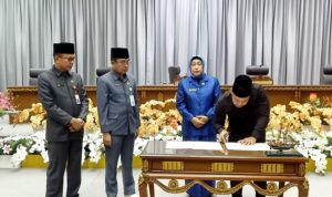 DPRD Barito Utara Rapat Paripurna Dalam Rangka Penetapan Calon Pimpinan DPR