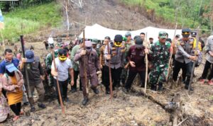 Bupati Murung Raya Bersama Gubernur Laksanakan Penanaman Padi Gogo