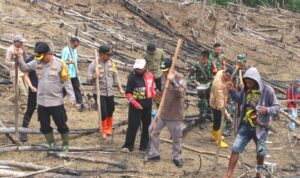 Pj Bupati Murung Raya Gerakan Tanam Padi Gogo di Muara Jaan