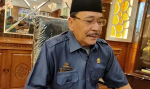 Supian HK Terima Penghargaan Nirwasta Tantra
