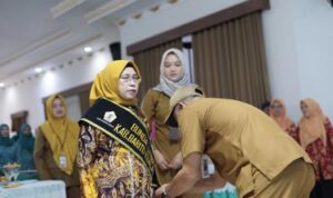 Rabiatul Adawiyah Resmi Dikukuhkan Sebagai Bunda Literasi Kabupaten Batola