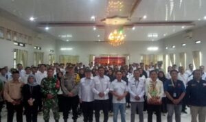 436 Petugas KPPS Kecamatan Teweh Tengah Resmi Dilantik