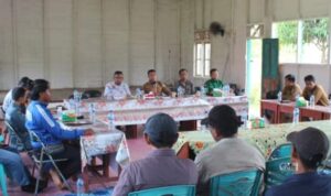 Pj Bupati Murung Raya Kunker ke Desa Hingan Tokung Terkait Lisdes