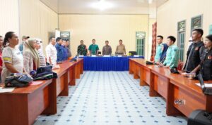 Pj Bupati Murung Raya Pantau Kesiapan Pilkada di Kecamatan Uut Murung