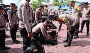 Kapolres Barito Utara Cek Kesiapan Perlengkapan Personel Pengamanan TPS