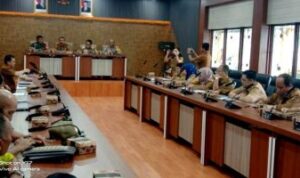 Pj Sekda Pimpin Rapat Mendukung Program Nasional Siapkan MBG bagi Penerima Manfaat