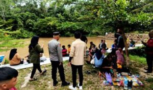 Tiga Destinasi Wisata Unggulan Barut Dipadati Para Pengunjung di Awal Tahun Baru 2025