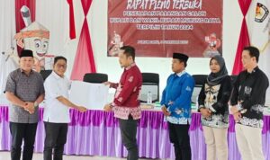 Komisi Pemilihan Umum Murung Raya Gelar Rapat Pleno Terbuka Penetapan Calon Bupati dan Wakil Bupati Terpilih