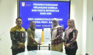 Biro Adpim Setdaprov Kalsel Lakukan Penandatangan Perjanjian Kinerja dan Pakta Integritas Bagi ASN dan Tenaga Kontrak