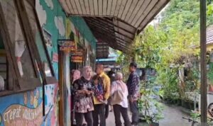 DPRD Tinjau Beberapa Sekolah yang Hampir Ambles