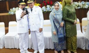 Gubernur H. Muhidin dan Wagub Hasnuryadi Tampil Perdana pada Paripurna DPRD Kalsel