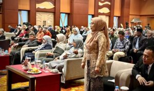 Gubernur Kalsel Sampaikan Rasa Bangga atas Pengukuhan Guru Besar Baru UNISKA Banjarmasin