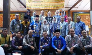 H. MUHIDIN- HASNURYADI KOMPAK PIMPIN RAKOR SKPD DI ANJUNGAN KALSEL TMIII JAKARTA