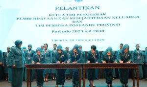 Hj. Fathul Jannah Dilantik sebagai Ketua TP PKK Prov. Kalsel dan Tim Pembina Posyandu Periode 2025-2030