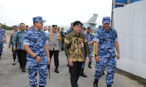 Plh. Gubernur Kalsel Sambut Kedatangan KSAU di VIP Room Syamsudin Noor di Banjarbaru