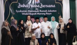 Wakil Ketua 1 DPRD Hadir Buka Bersama Dengan Wakil Bupati Murung Raya di Rumah Jabatan