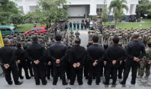 Semangati Anggota Satpol PP dan Damkar Pemprov, Gubernur : Tegas dan Tegap Menghadapi Apapun