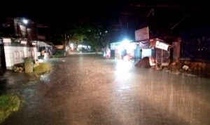 TRC Pusdalops PB BPBD Barut Lakukan Patroli, Ingatkan Warga Waspadai Genangan Akibat Hujan Deras