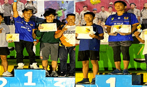 Atlet Panjat Tebing Barut Fidel dan Saddam Sabet Juara I di Bouldering Open Palangka Raya