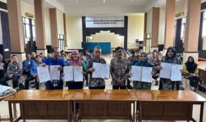 Disnakertrans Kalsel Gelar Penandatangan Pakta Integritas dan Perjanjian Kinerja 2025