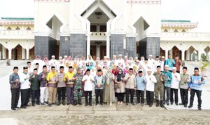 Bupati Murung Raya dan DPRD Sambut Kedatangan Jemaah Haji Tiba di Murung Raya