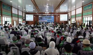Gubernur Kalsel Lepas Jamaah Haji 2025, Ingatkan Pentingnya Persiapan Fisik dan Mental